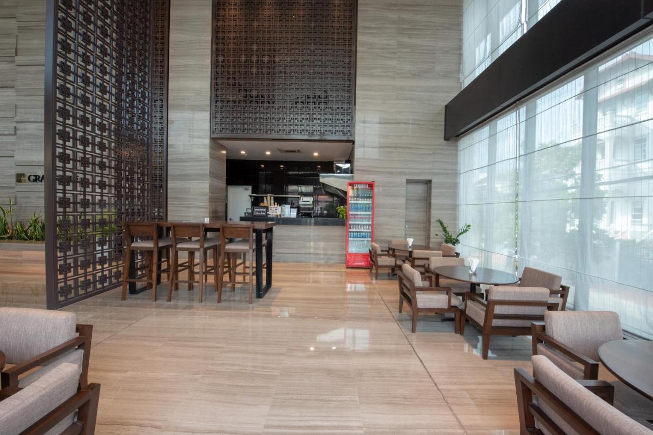 Granferte Phnom Penh Hotel Extérieur photo
